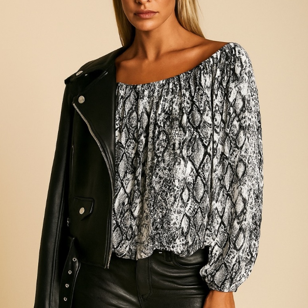 Do+Be Black And White Snake Print Off The Shoulder Long Sleeve Blouse Top Sm